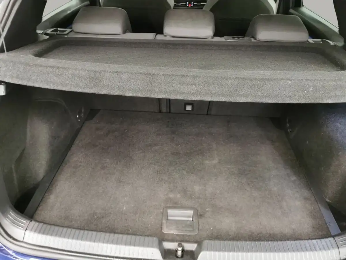 2021-volkswagen-golf-20tdi-gtd-big-35