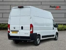 2024-vauxhall-movano-small-3