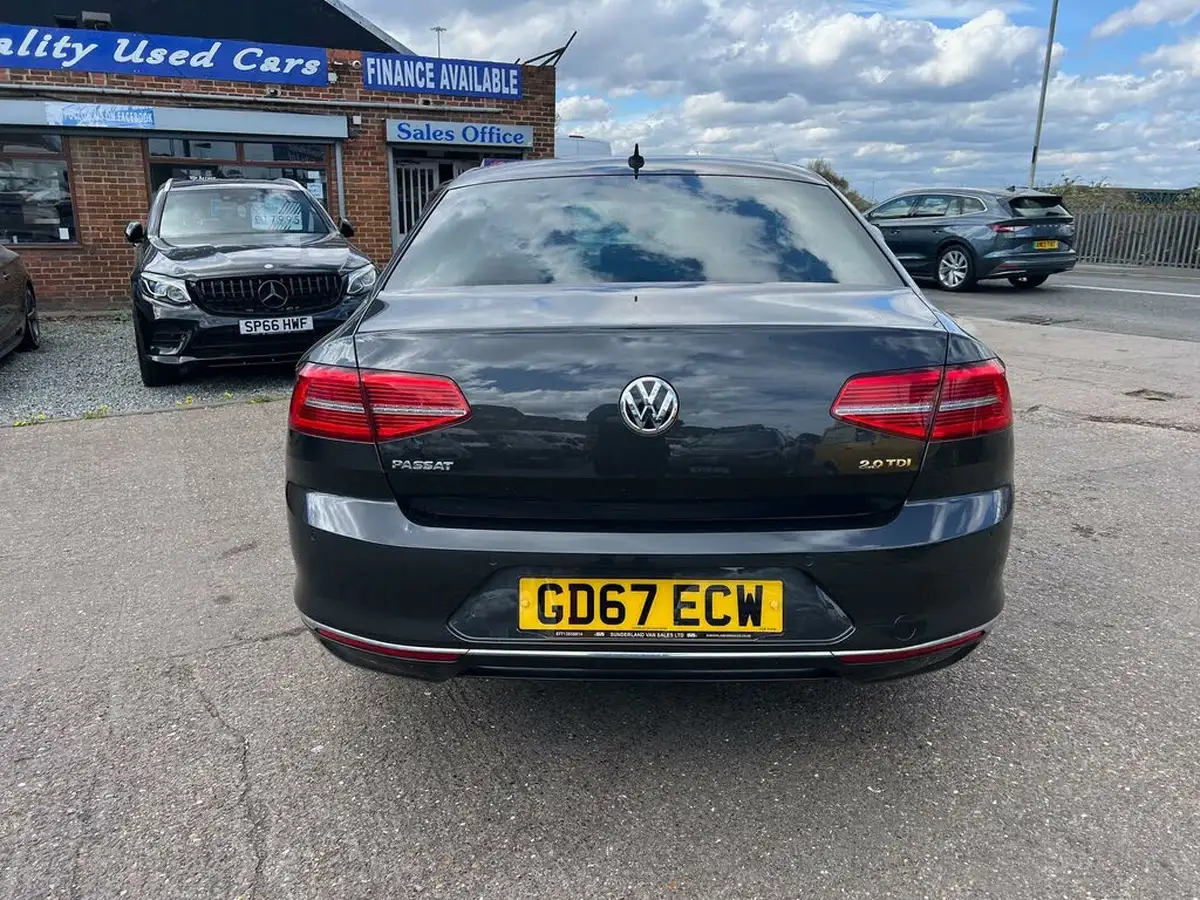 2017-volkswagen-passat-20tdi-gt-150ps-ss-saloon-4d-big-4