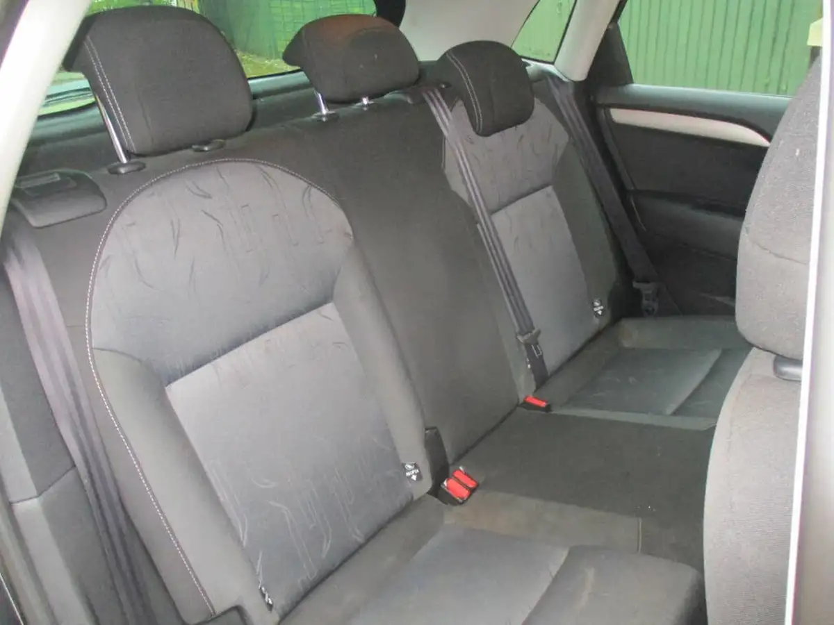2012-citroen-c4-16-vtr-auto-big-22