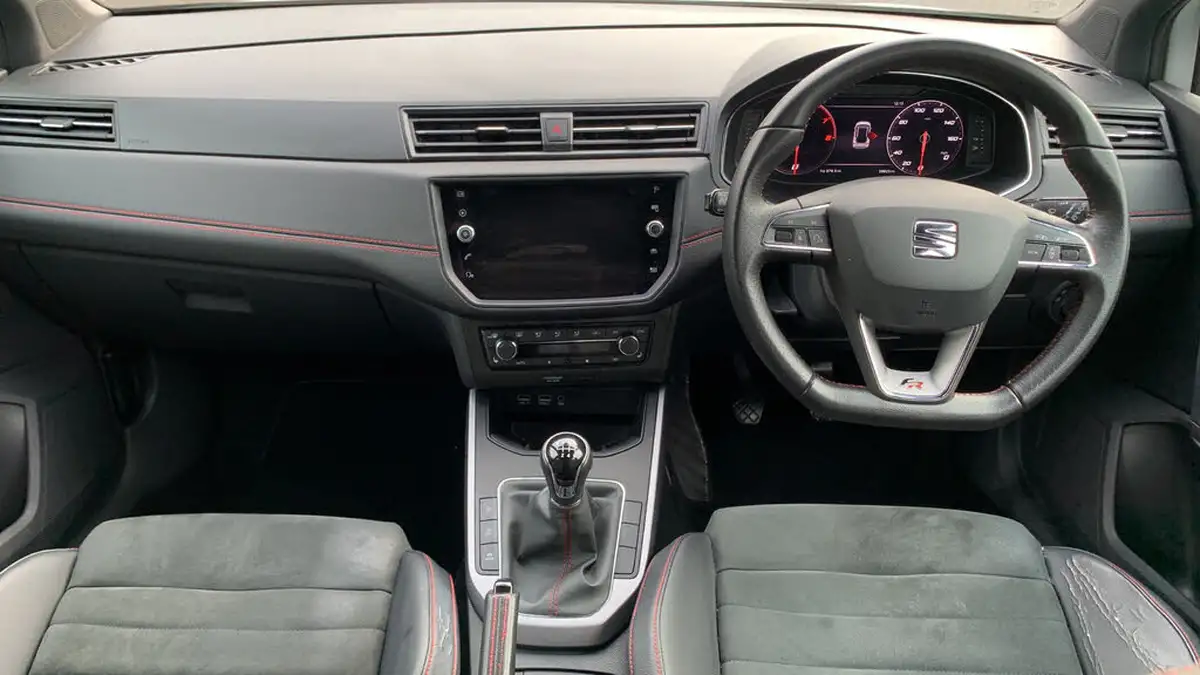 2020-seat-arona-15-tsi-evo-fr-sport-big-3