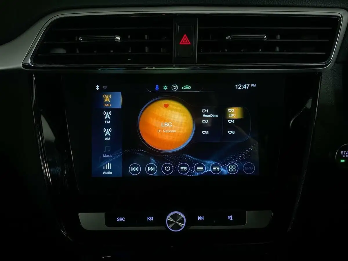 2020-mg-zs-suv-e-exclusive-ev-big-29
