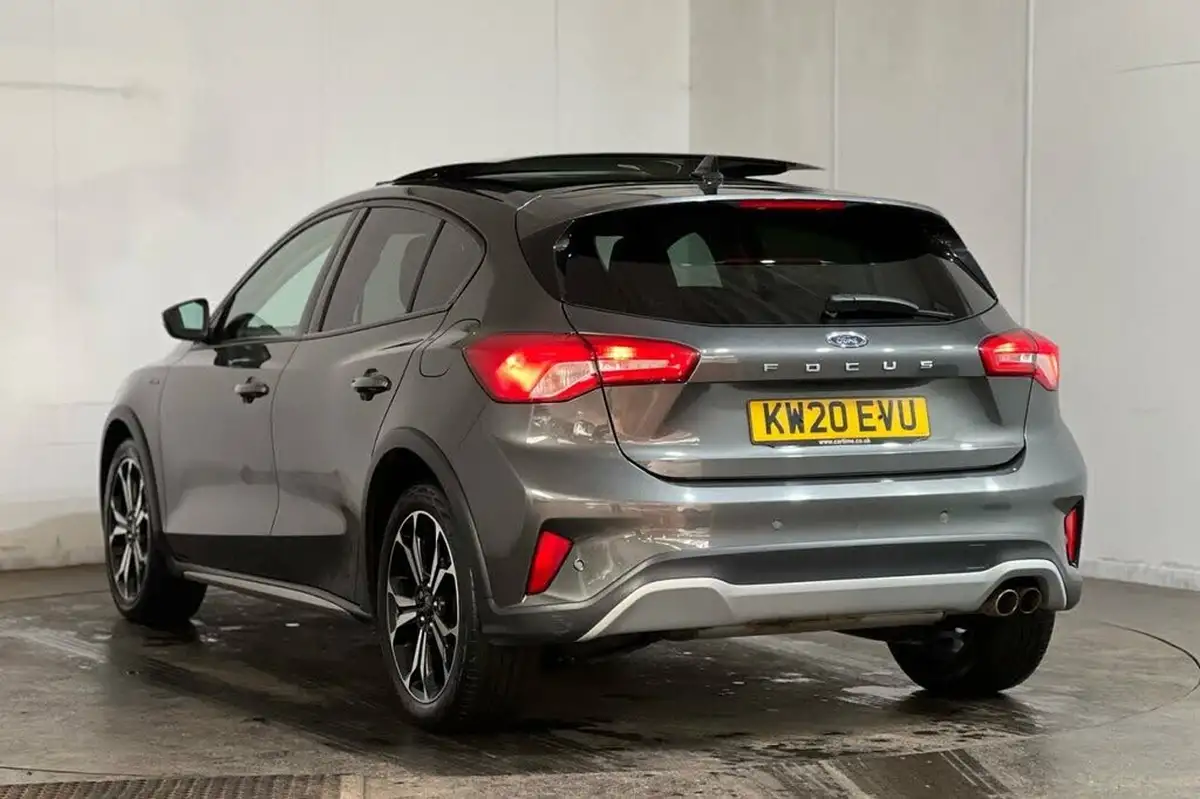 2020-ford-focus-15t-active-x-hatchback-big-16