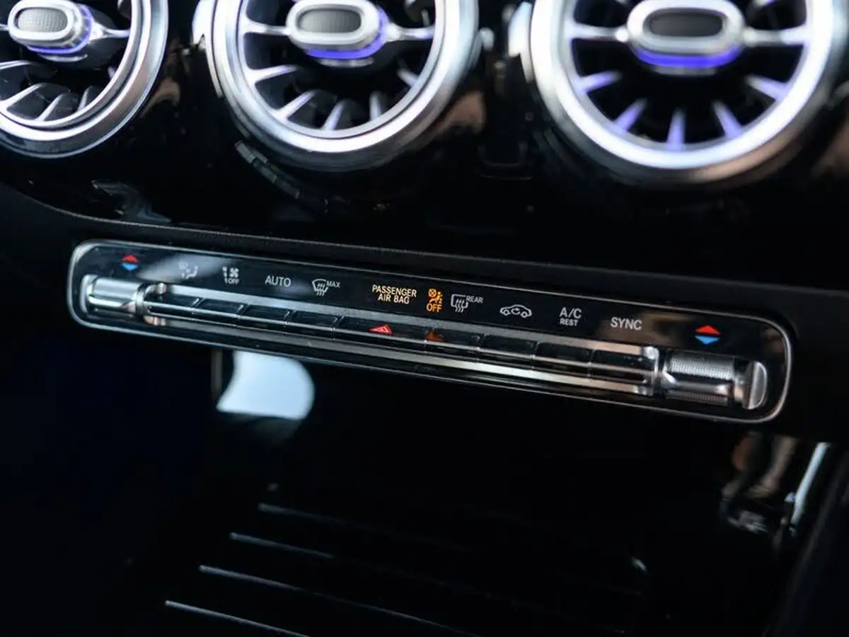 2019-mercedes-benz-a-class-15d-a180d-amg-line-premium-hatchback-5d-7g-dct-big-13