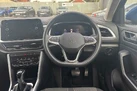 2023-volkswagen-t-roc-15-tsi-life-dsg-small-12