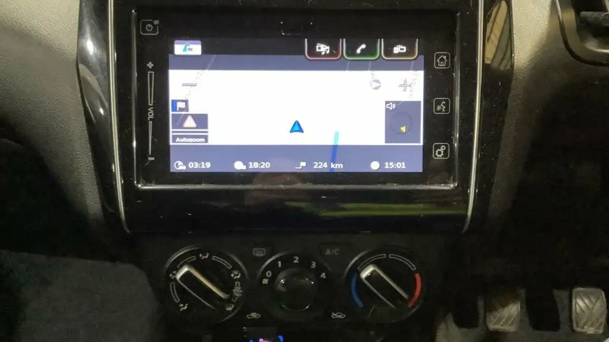 2021-suzuki-swift-12-dualjet-sz-l-big-7