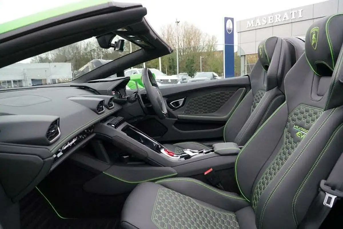 2022-lamborghini-huracan-52-evo-big-6
