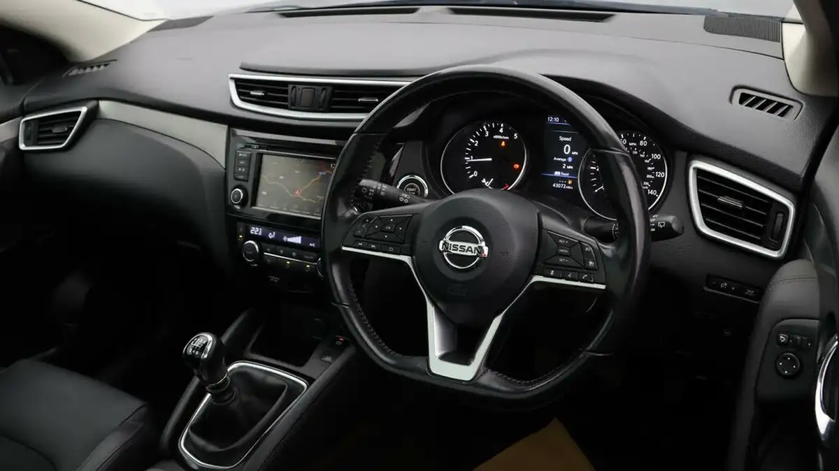 2020-nissan-qashqai-13-dig-t-tekna-160ps-big-8