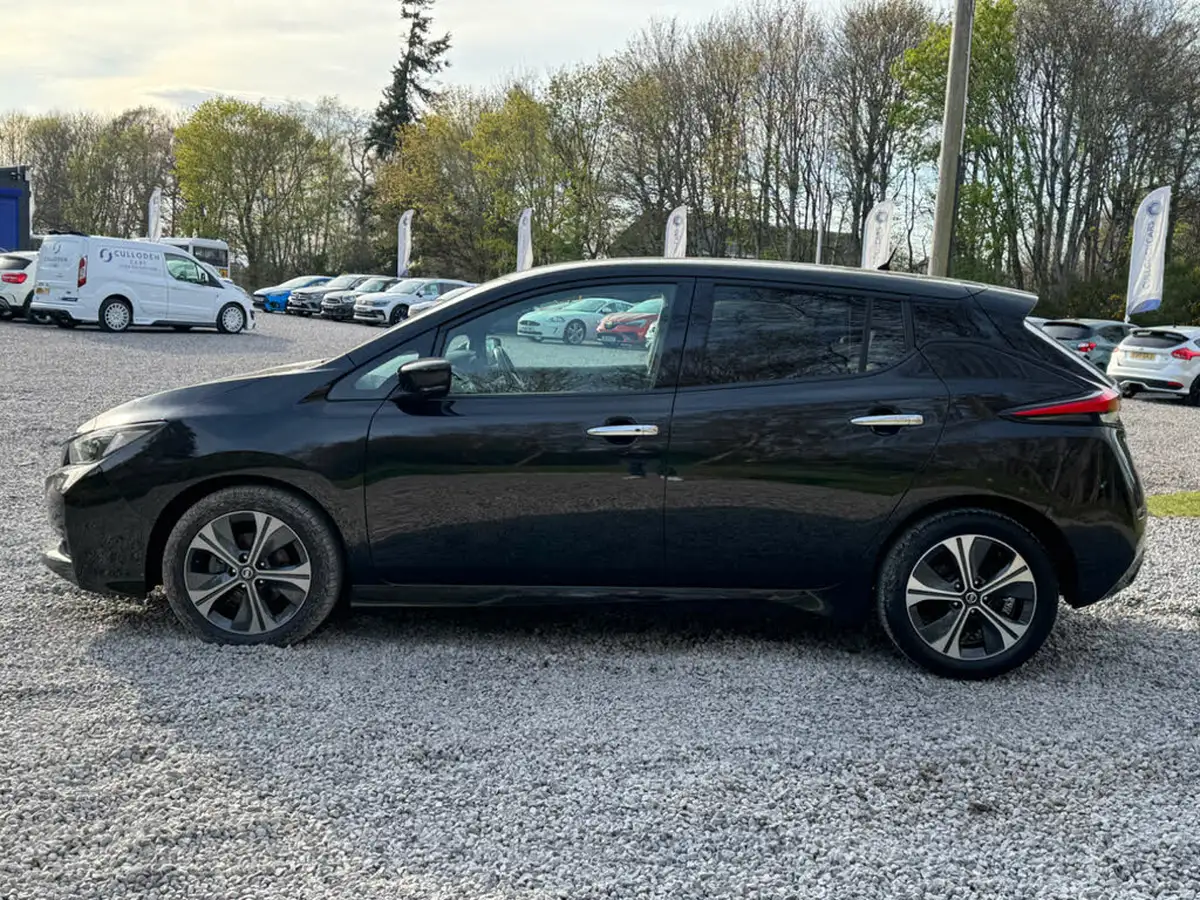 2020-nissan-leaf-e-n-connecta-big-3