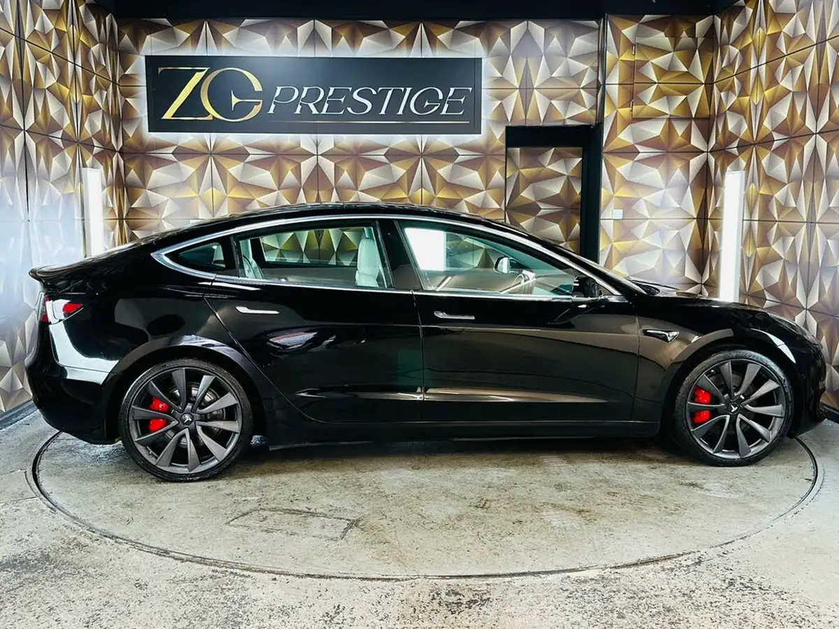 2019-tesla-model-3-e-4x4-performance-pack-big-15