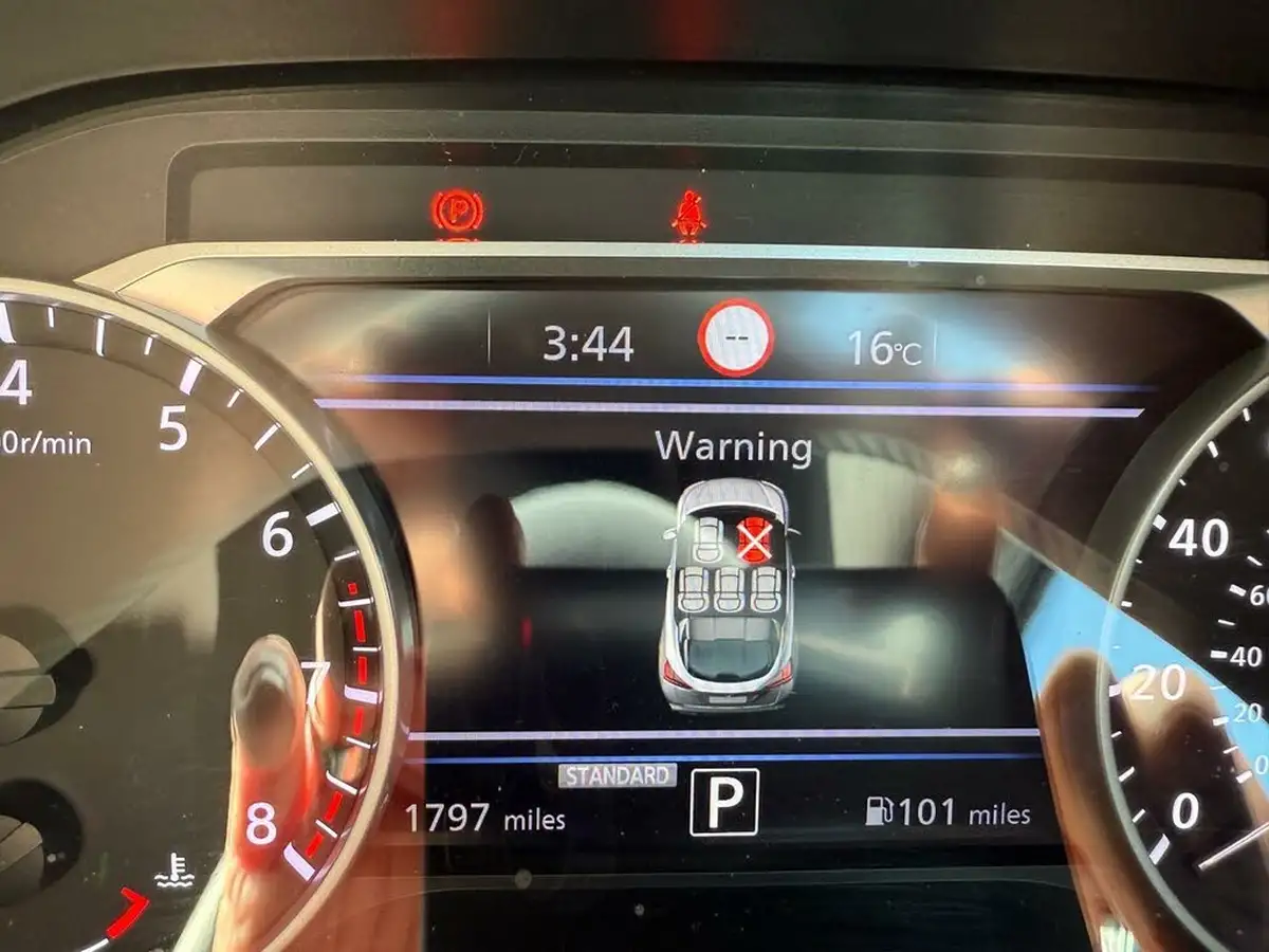 2023-nissan-juke-10-dig-t-n-connecta-dct-big-9