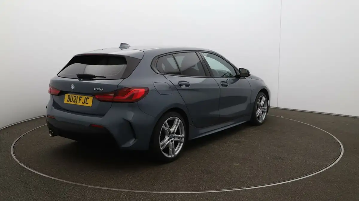 2021-bmw-1-series-15td-116d-m-sport-lcp-dct-big-47