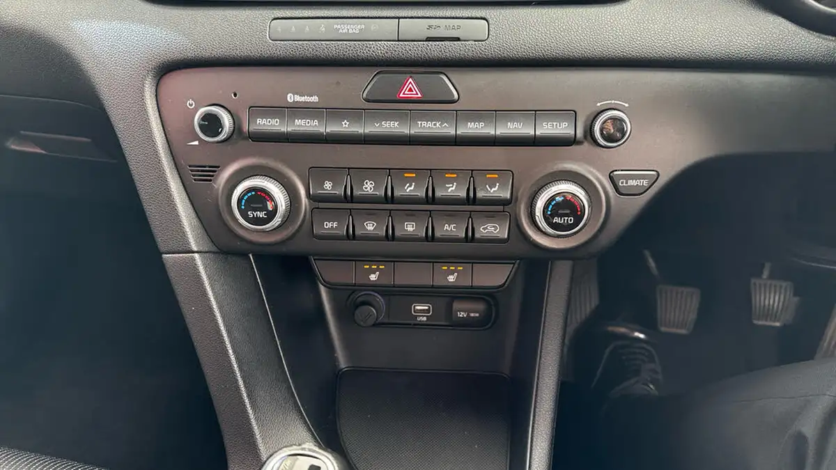 2020-kia-sportage-16-gdi-2-big-39