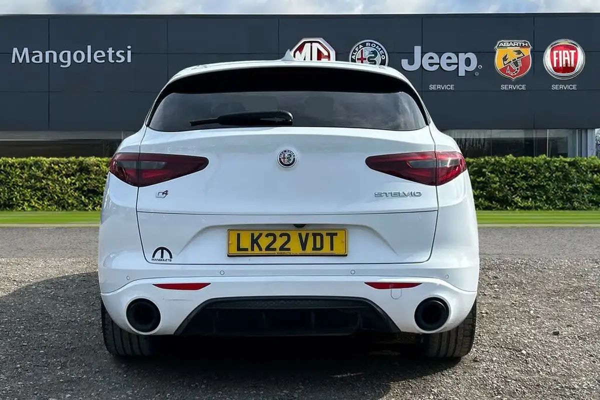 2022-alfa-romeo-stelvio-20-veloce-big-6