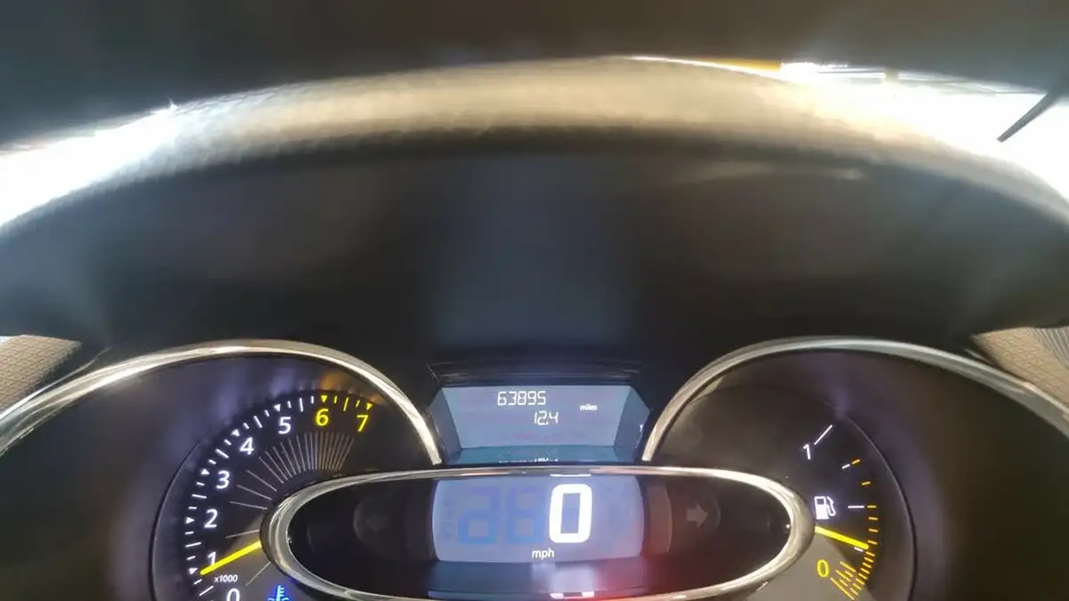 2014-renault-clio-09-dynamique-big-13
