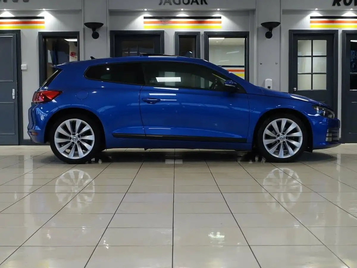 2016-volkswagen-scirocco-14-tsi-gt-big-5