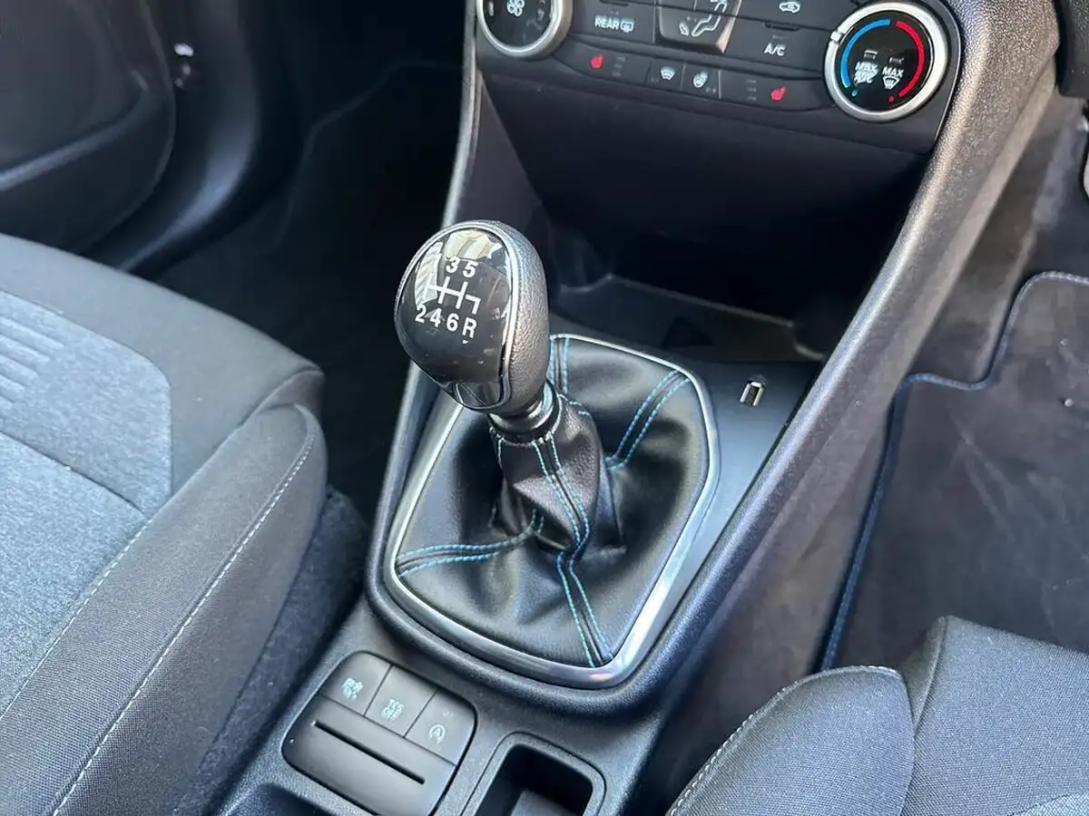 2023-ford-fiesta-10t-active-125ps-hybrid-mhev-big-27