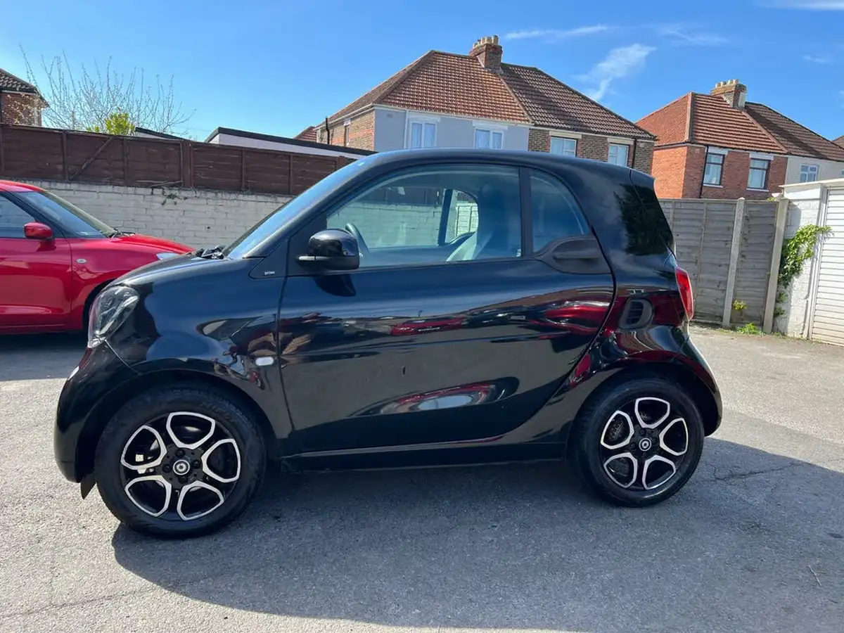 2016-smart-fortwo-10-prime-70bhp-premiumss-coupe-twinamic-big-3