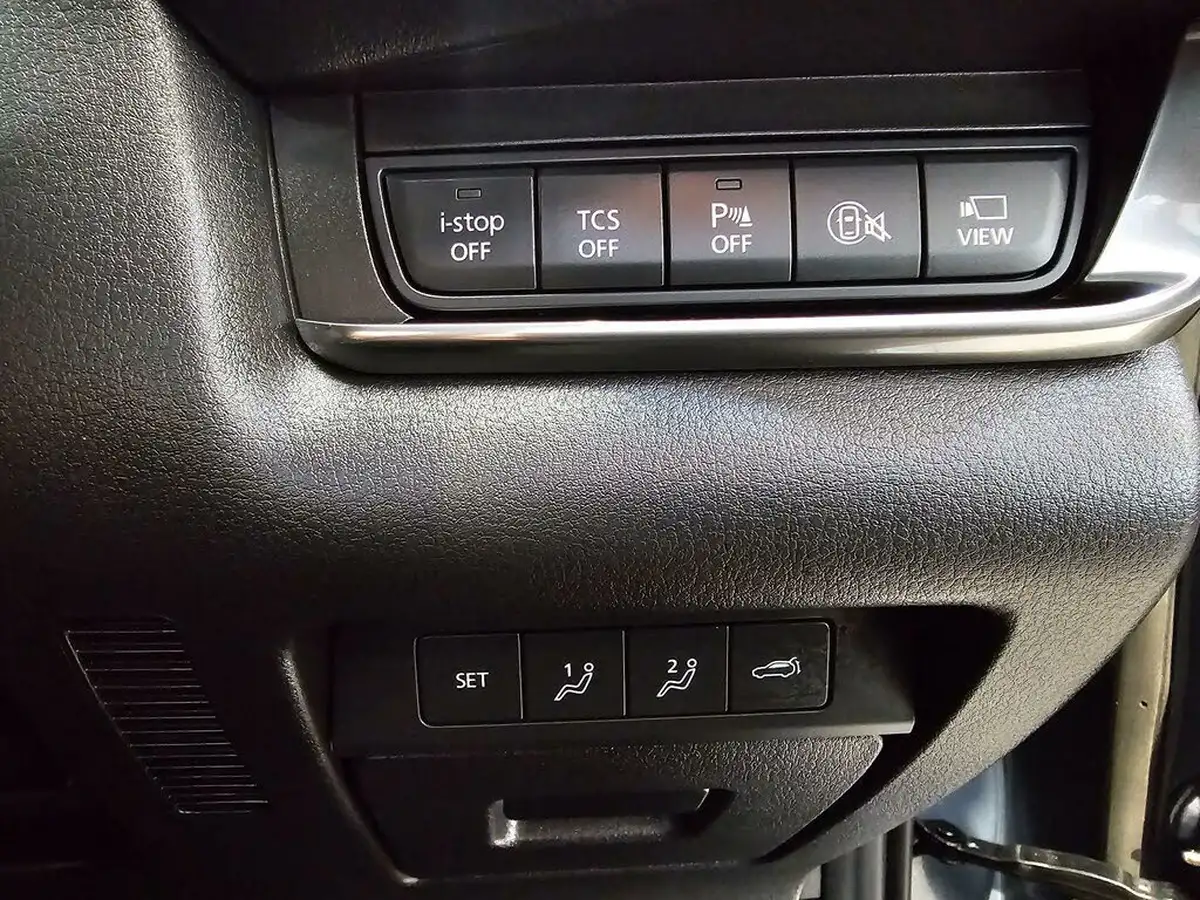 2024-mazda-cx-30-20-e-skyactiv-x-takumi-big-24