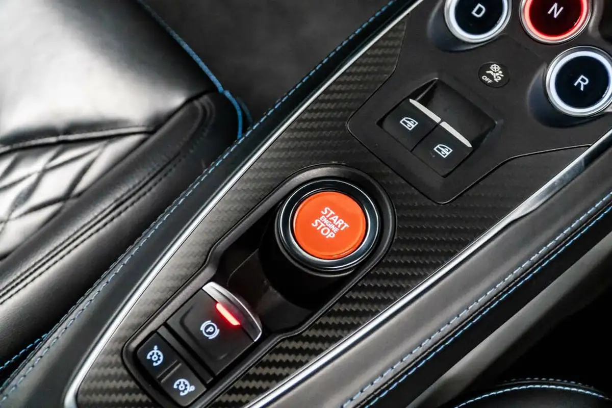 2023-alpine-a110-18-t-no-trim-big-39