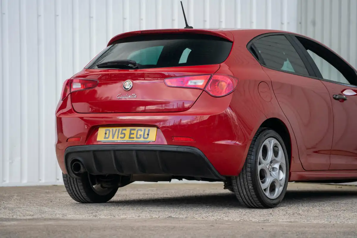 2015-alfa-romeo-giulietta-14-tb-sprint-big-35