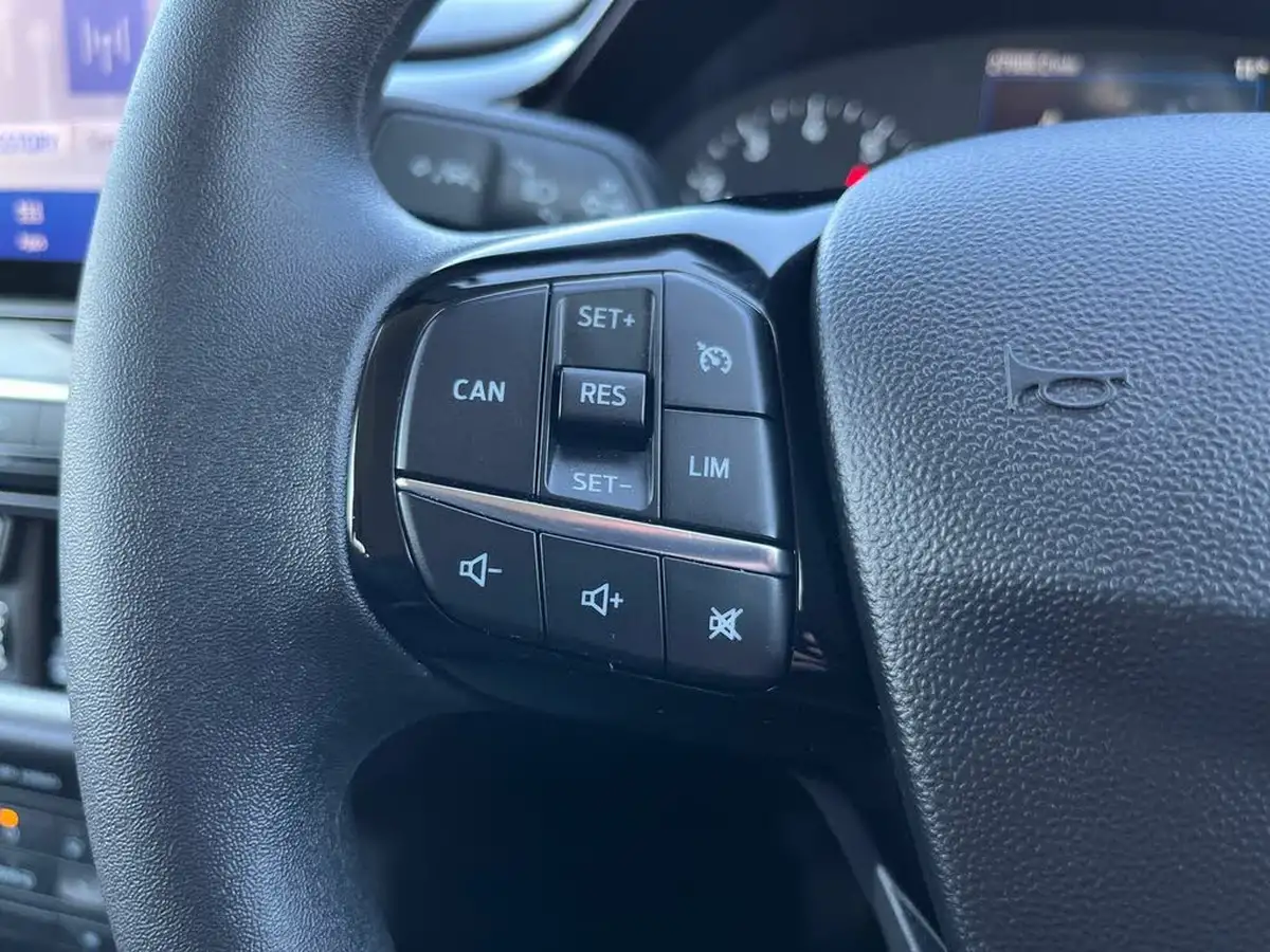 2022-ford-fiesta-10t-trend-100ps-5d-big-22