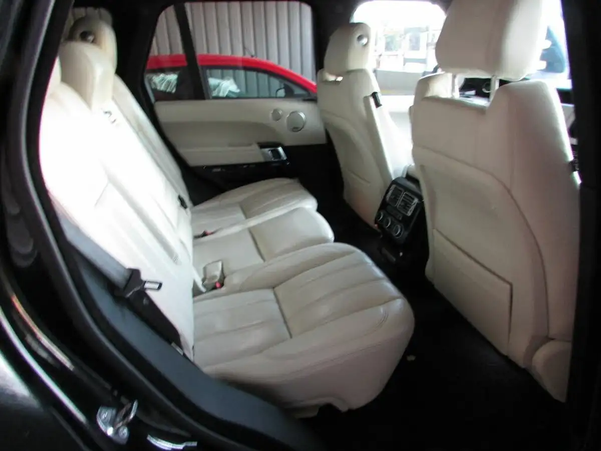 2015-land-rover-range-rover-30tdv6-vogue-big-11