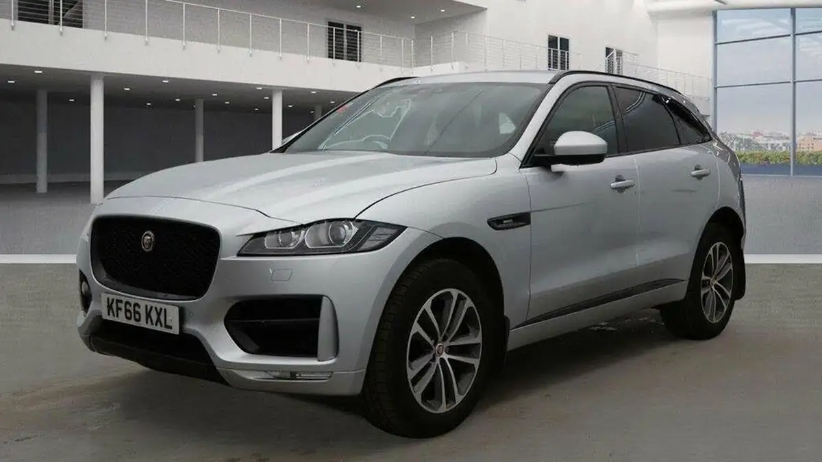 2016-jaguar-f-pace-20-i4d-r-sport-awd-auto-big-1