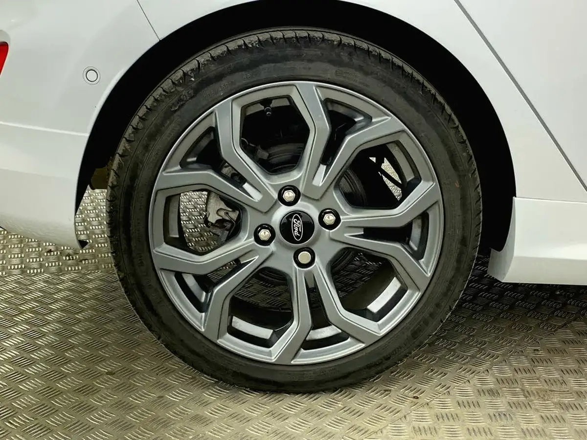 2020-ford-fiesta-10t-st-line-edition-155ps-hybrid-mhev-5d-big-9