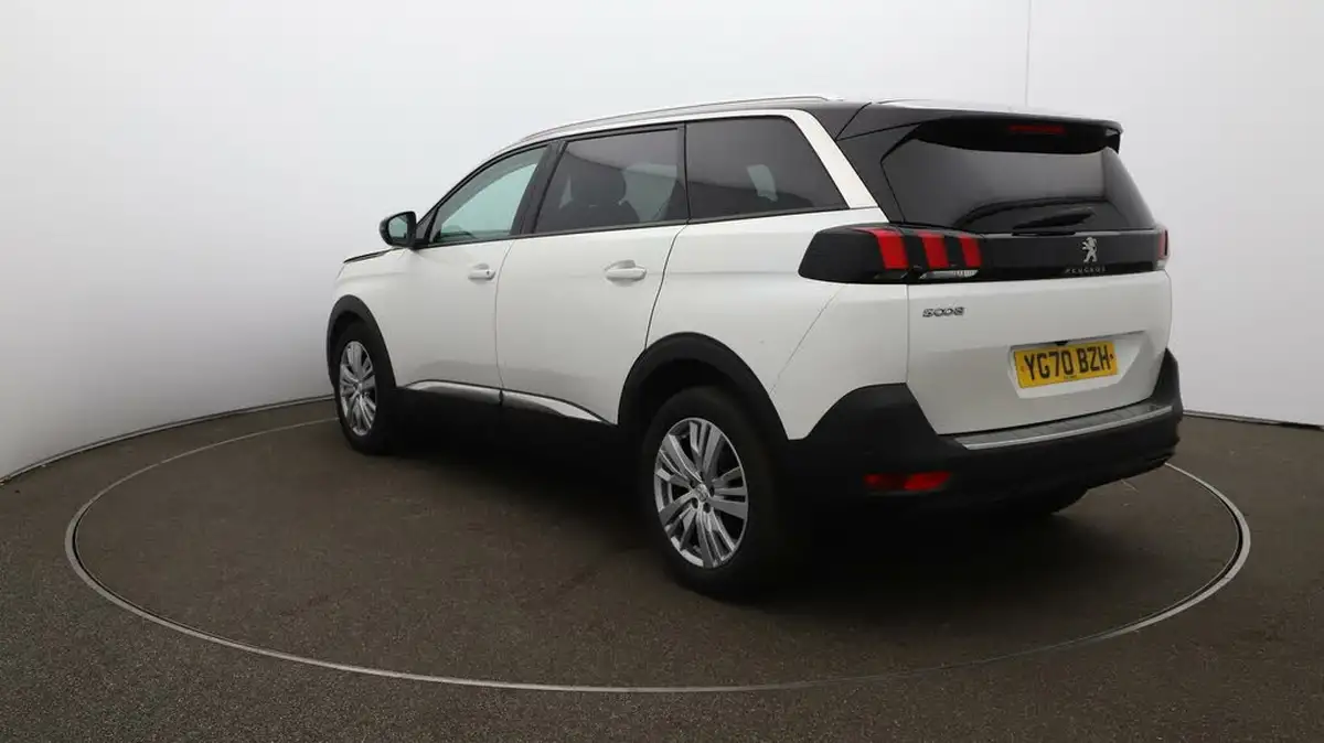 2020-peugeot-5008-suv-12-puretech-allure-big-55