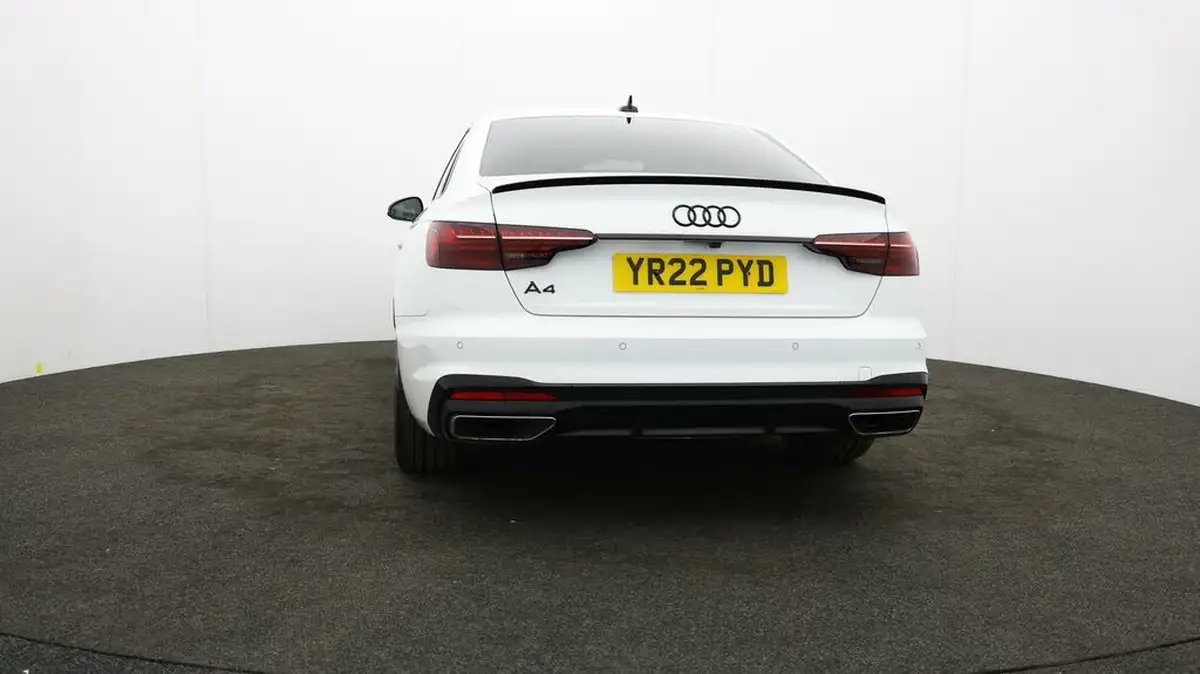 2022-audi-a4-20-40-tfsi-black-edition-big-35