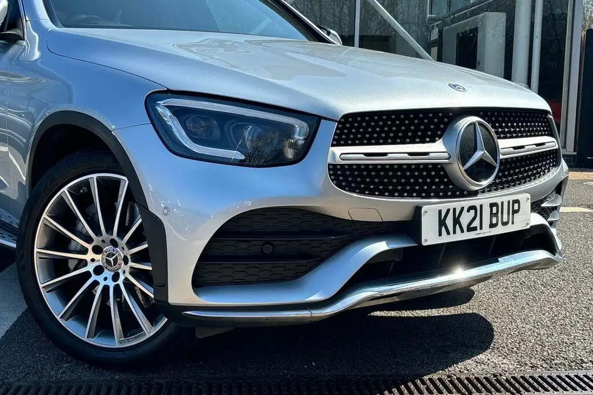 2021-mercedes-benz-glc-class-20d-glc220d-amg-line-premium-station-wagon-5d-1950cc-4matic-plus-big-4