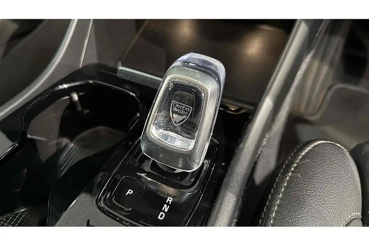 2020-volvo-xc40-15-t5-inscription-pro-plug-in-hybrid-big-25