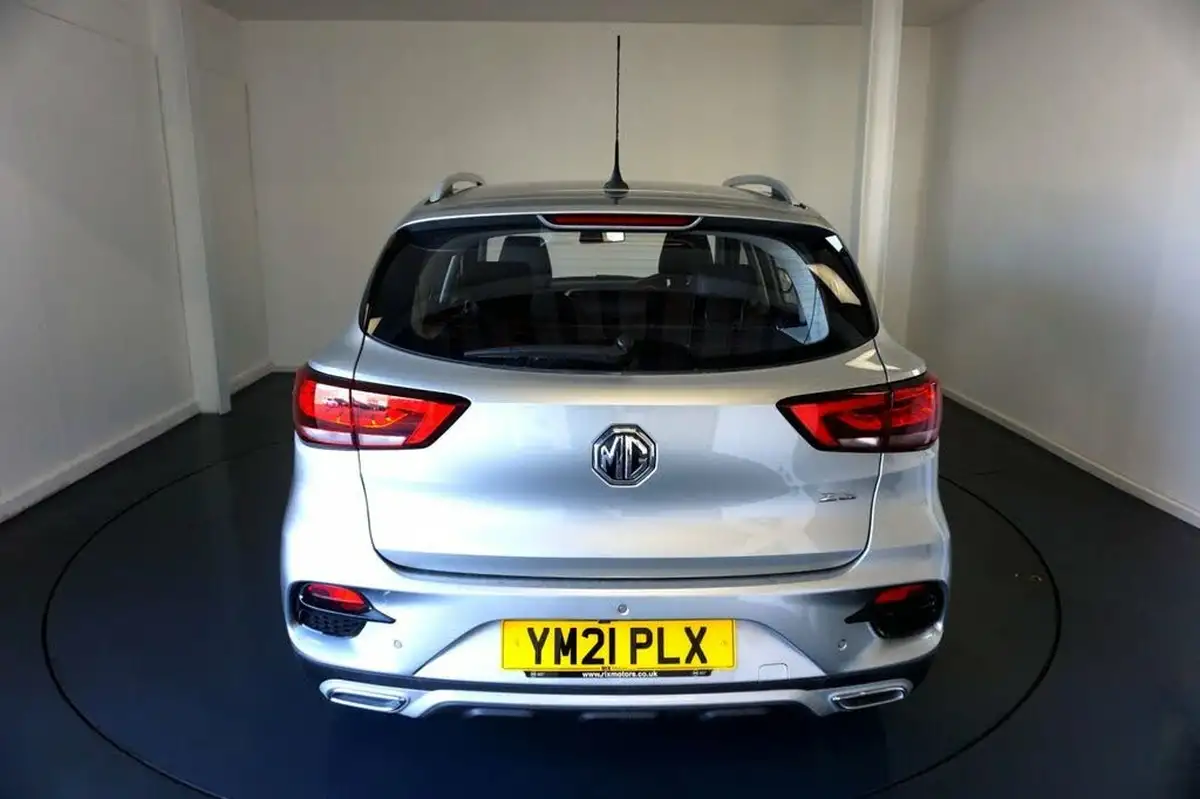 2021-mg-zs-suv-15-vti-tech-exclusive-big-6