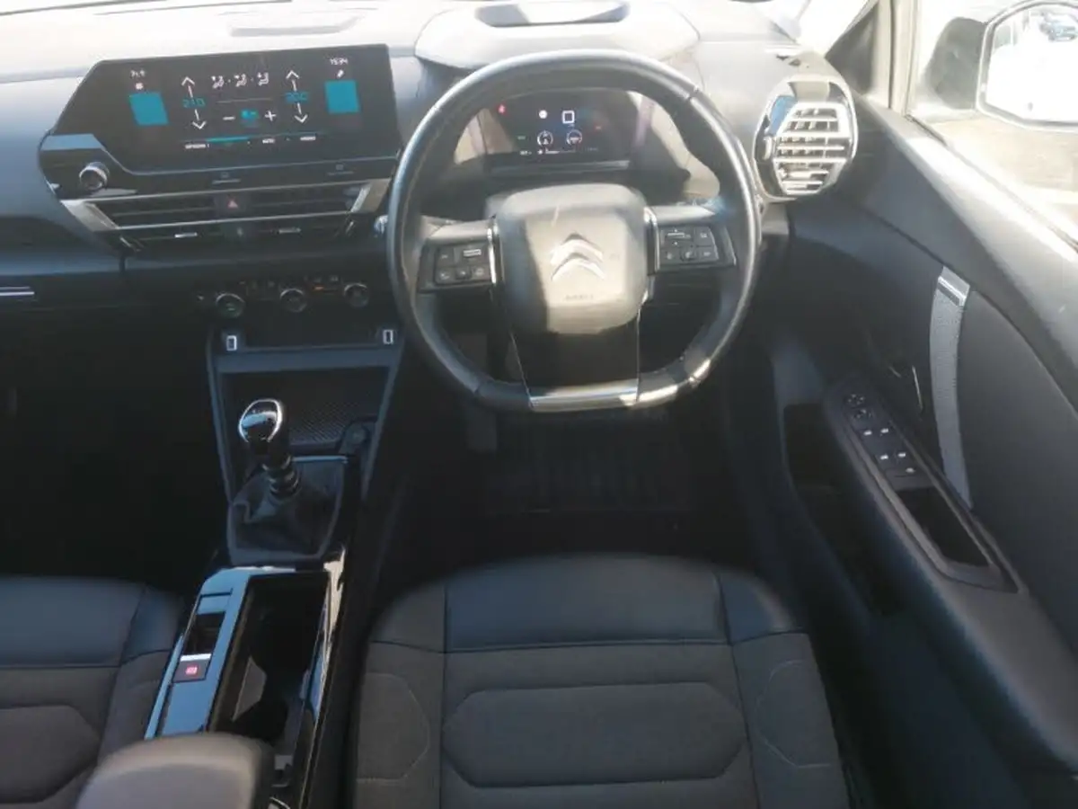 2021-citroen-c4-12-puretech-shine-130ps-big-6