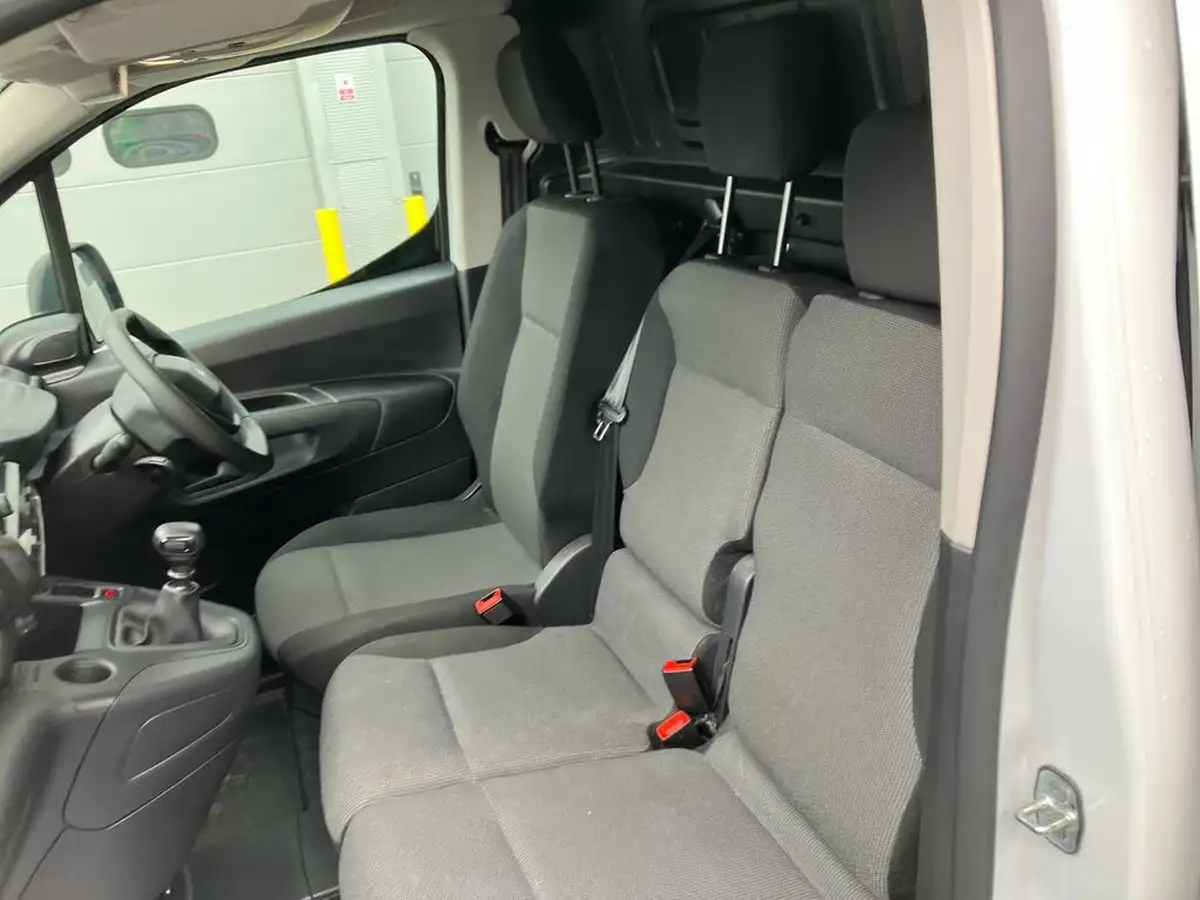 2023-peugeot-partner-15-bluehdi-1000-professional-premium-100pseu6d-ss-big-34