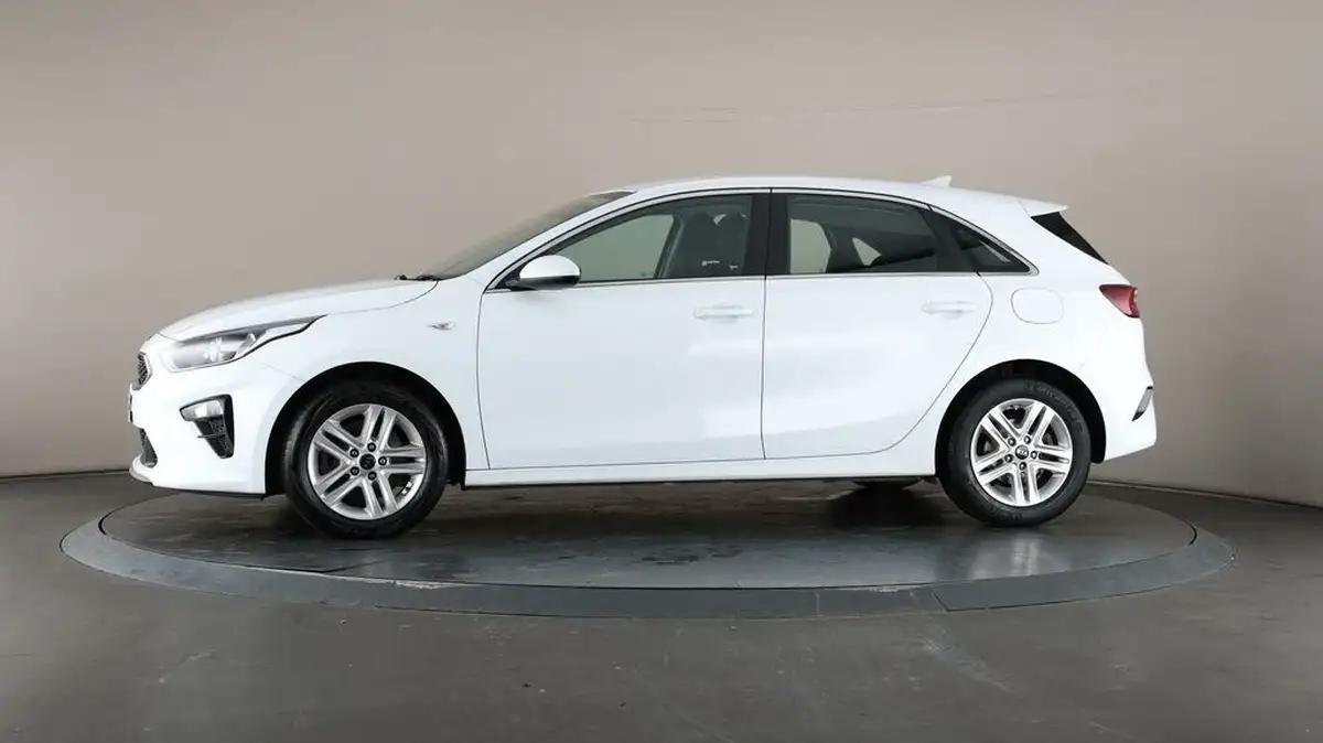 2021-kia-ceed-16crdi-2-nav-114bhp-adap-hatchback-big-30