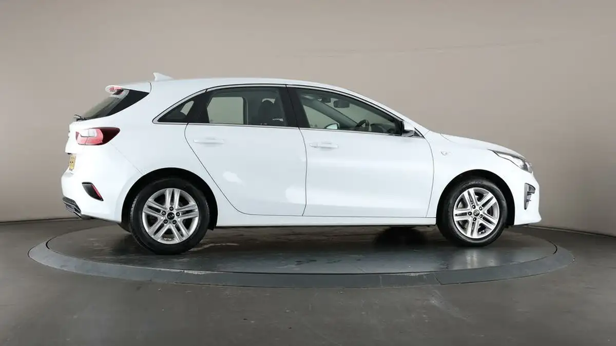 2021-kia-ceed-16crdi-2-nav-114bhp-adap-hatchback-big-54
