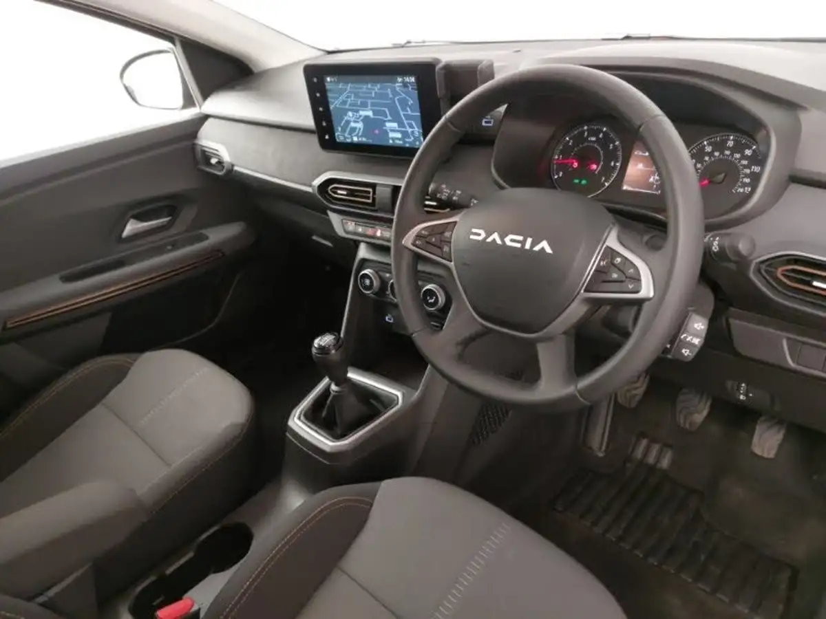 2024-dacia-jogger-10-tce-extreme-big-10