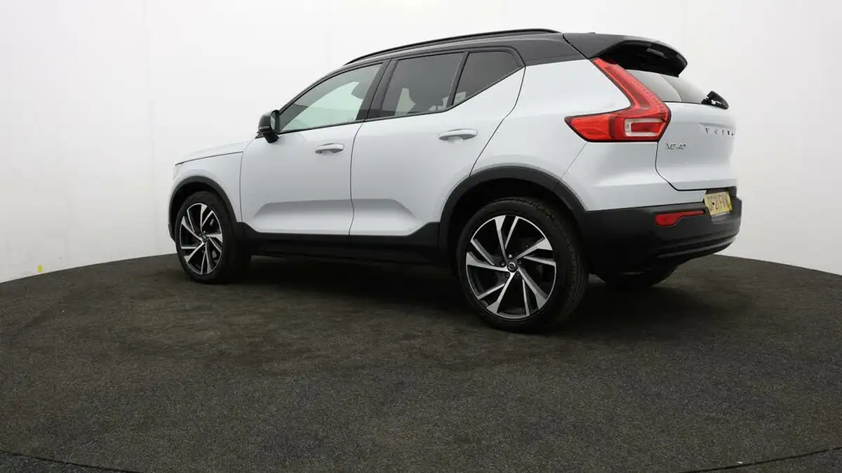 2021-volvo-xc40-20-b4-r-design-pro-194bhp-auto-big-71