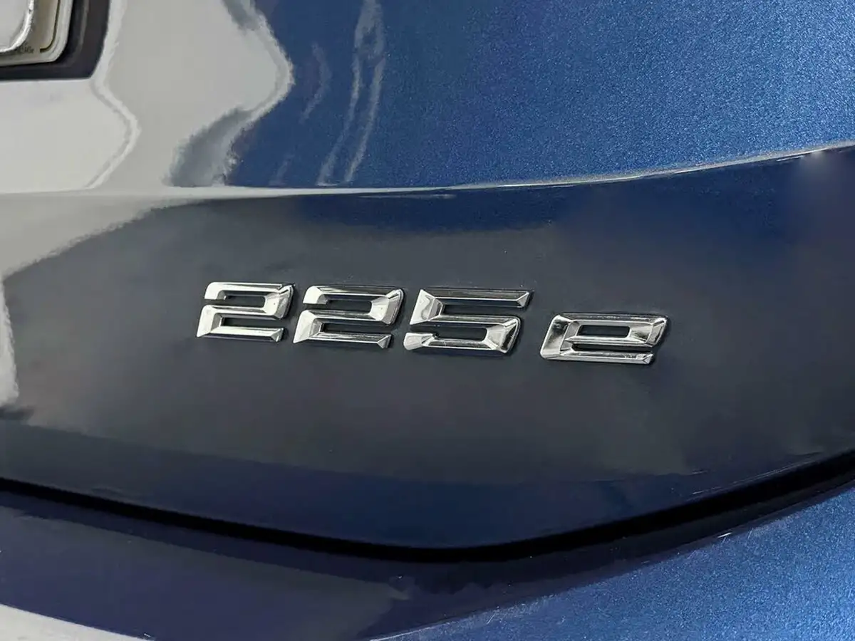 2022-bmw-2-series-15-225e-xdrive-luxury-big-11