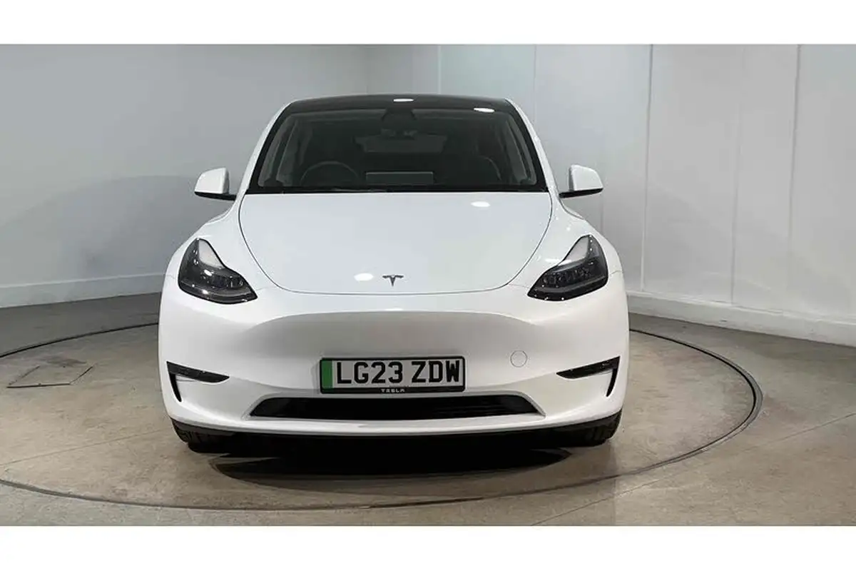 2023-tesla-model-y-e-long-range-big-2