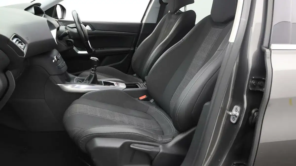 2021-peugeot-308-sw-15-bluehdi-allure-digital-i-cockpit-estate-big-13