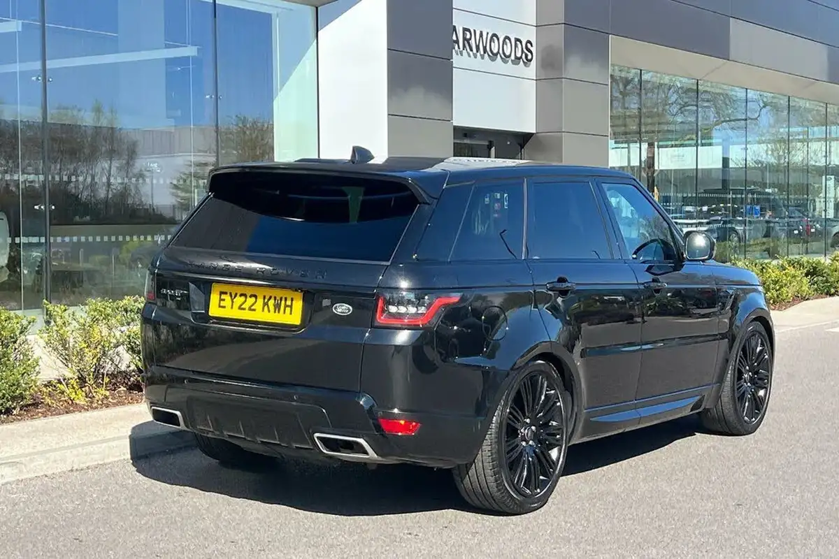 2022-land-rover-range-rover-sport-30-d300-hse-dynamic-black-big-9