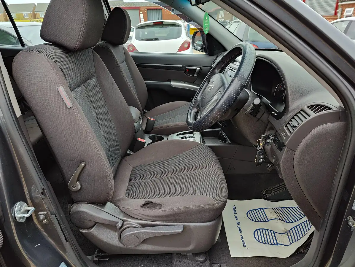 2010-hyundai-santa-fe-22td-style-7st-auto-big-15