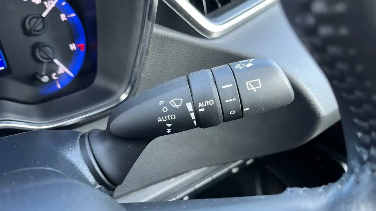 2022-toyota-corolla-18-vvt-i-excel-120bhp-trk-hatchback-big-48