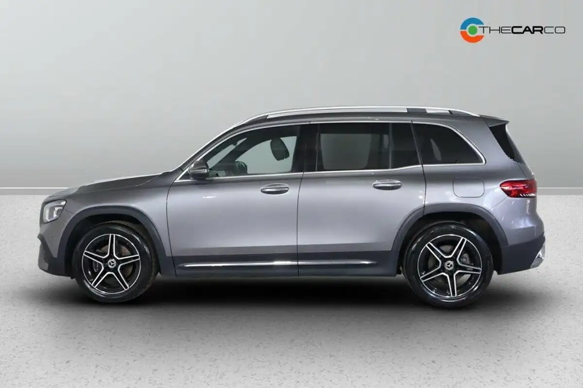2023-mercedes-benz-glb-class-13-glb200-amg-line-executive-big-6
