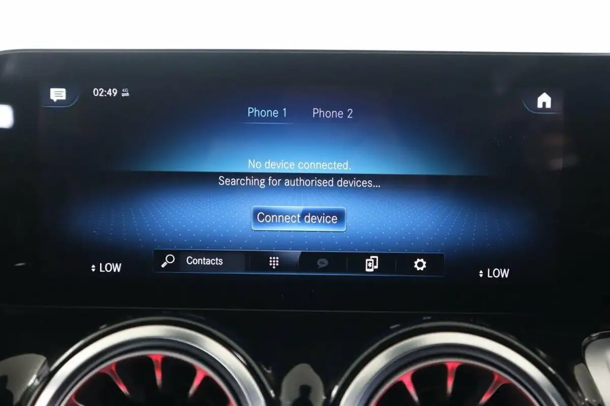 2023-mercedes-benz-glb-class-13-glb200-amg-line-executive-big-30