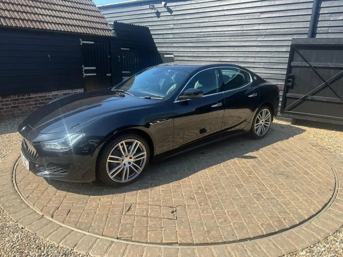 2018-maserati-ghibli-30td-big-28