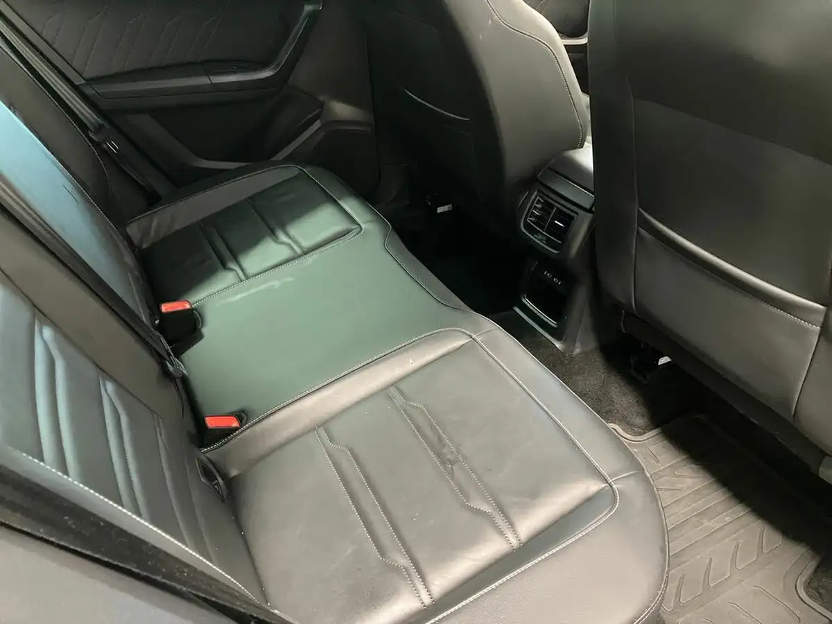 2022-seat-ateca-20tdi-xperience-lux-150ps-suv-dsg-big-32